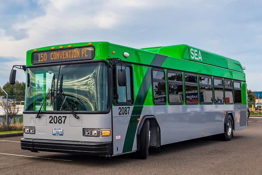 airport parking shuttle service