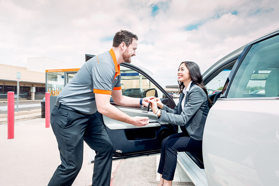 airport valet parking service