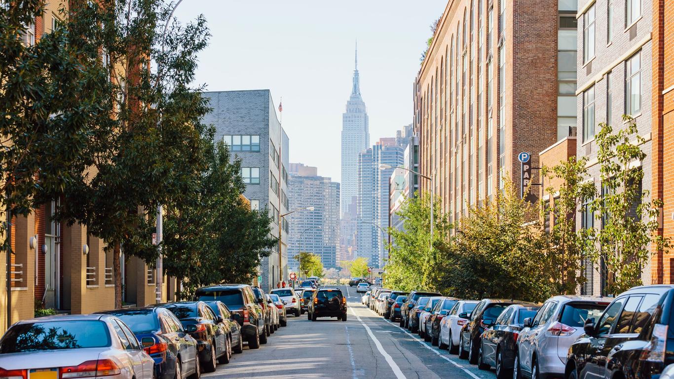 Bolt Parking LaGuardia shuttle service