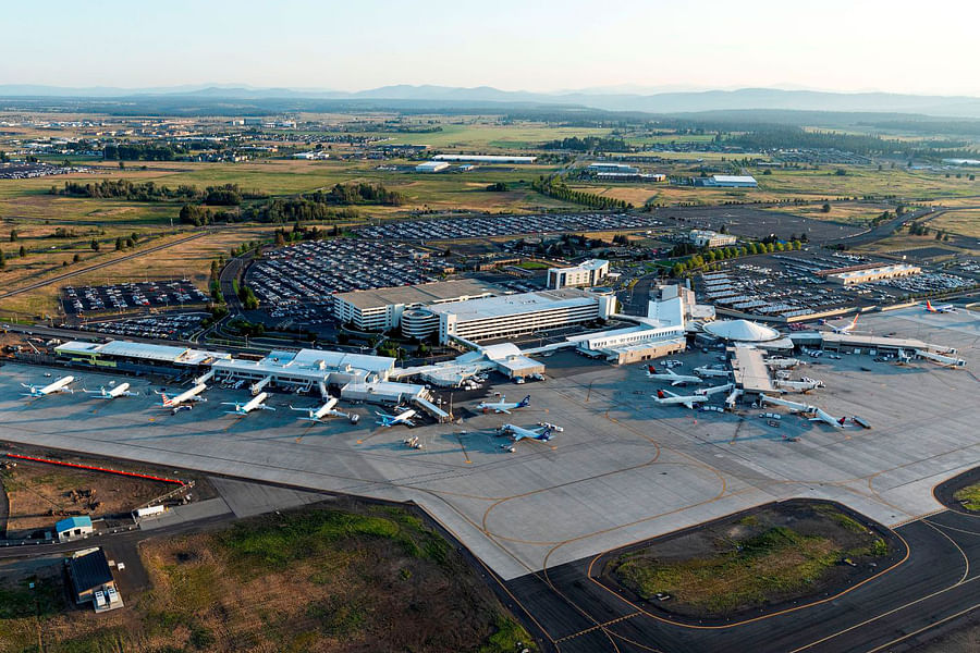 Park Plus Airport Parking LaGuardia shuttle